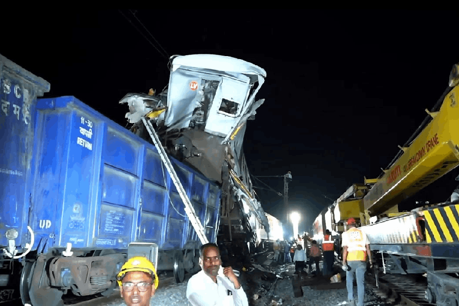 Rescue operations underway at Lal Khadan Torva Fatak after a MEMU local train collided with a stationary goods train between Gatora and Bilaspur stations, Bilaspur, Chhattisgarh, Tuesday, Nov. 4, 2025.