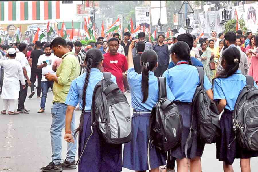 Participants and onlookers on Central Avenue during Tuesday’s rally. Picture by Bishwarup Dutta