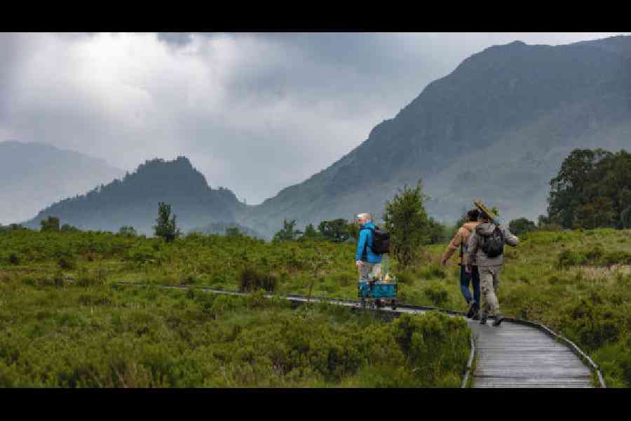 British deputy high commissioner Andrew Fleming addresses the audience on sustainable tourism. On screen is Ritu Varma, country manager of Visit Britain, the national tourism agency of Britain