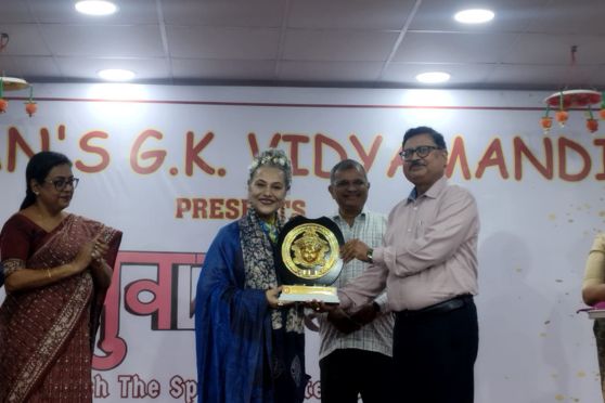 The inaugural ceremony set an inspiring tone as Ms Alokananda Roy, renowned classical dancer and social reformer addressed the gathering.