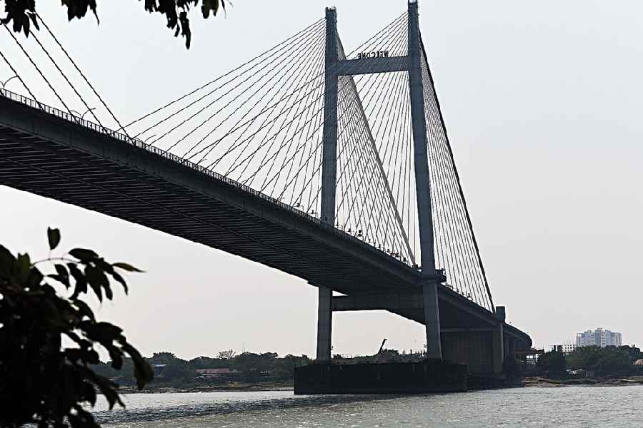 Commissioned in 1992, Vidyasagar Setu is one of Kolkata’s most vital transport arteries