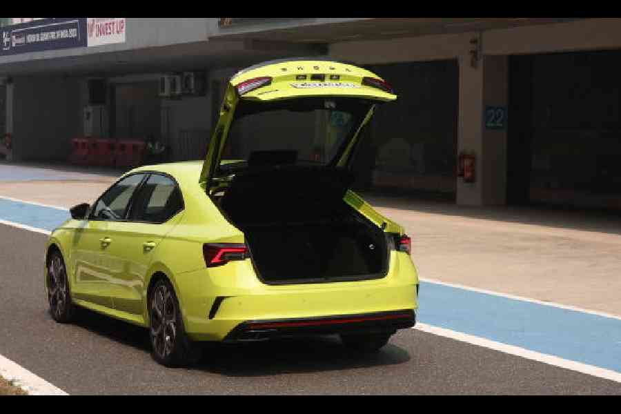 The typical Octavia alligator opening for the 600-litre boot