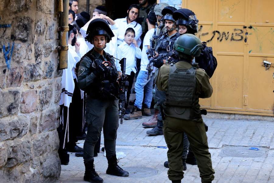 Representational image