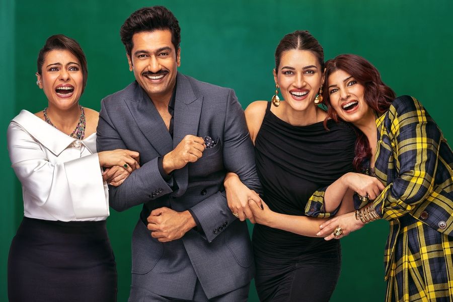 Vicky Kaushal and Kriti Sanon in 'Too Much with Kajol and Twinkle'