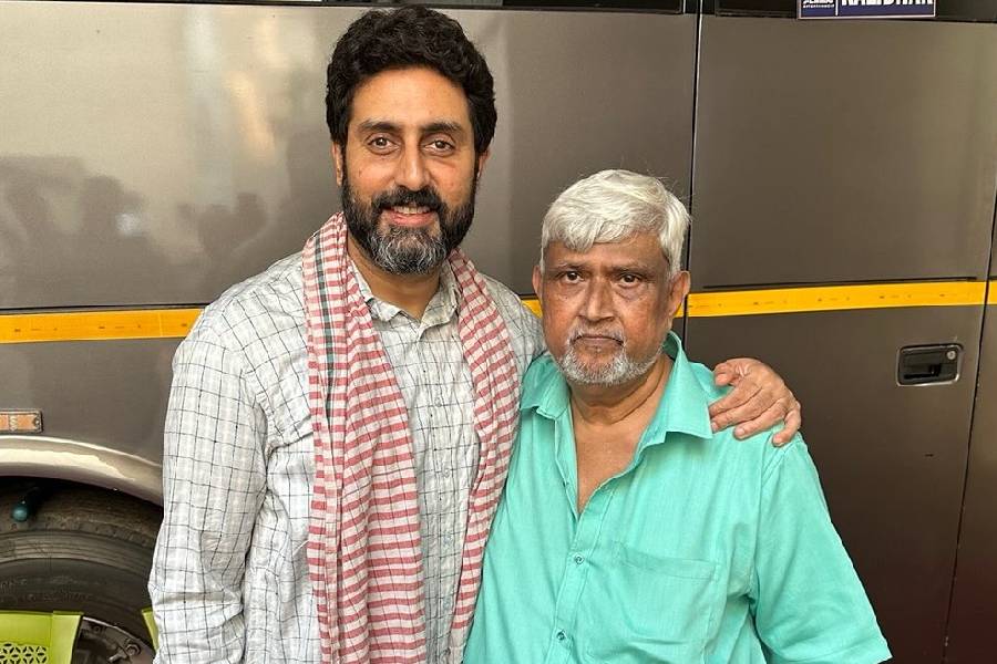 Abhishek Bachchan with Ashok Sawant