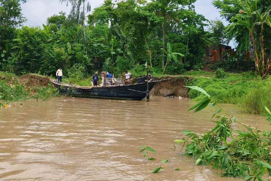 The Ganga erodes parts of the Pardeonapur-Sobhapur gram panchayat in Kaliachak-III block of Malda earlier this year