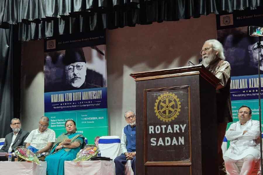 Historian S Irfan Habib speaks on Maulana Azad on his birth anniversary at an event organised by the Maulana Azad College alumni association in Calcutta on Tuesday