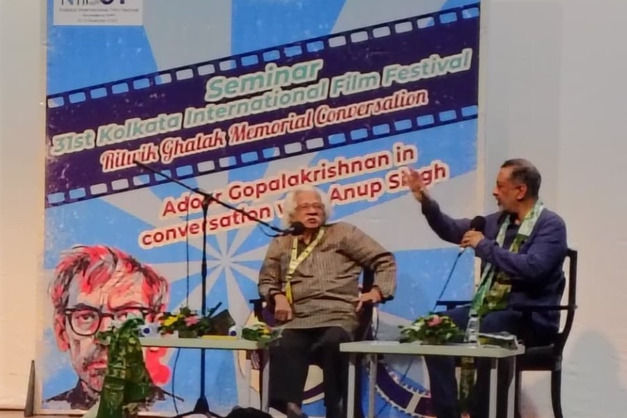 Adoor Gopalakrishnan (left) in conversation with Anup Singh (right) at KIFF 2025