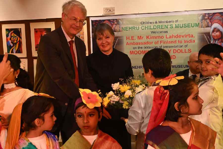 Kimmo Lahdevirta, the ambassador of Finland, with his wife, Pia Lahdevirta, at the Nehru Children’s Museum on Tuesday.