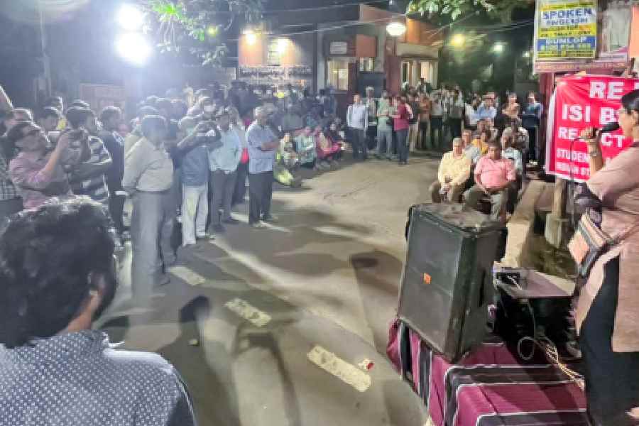 Students and research scholars of ISI Calcutta assemble near the campus gate to protest against the draft ISI Bill, 2025, on Wednesday