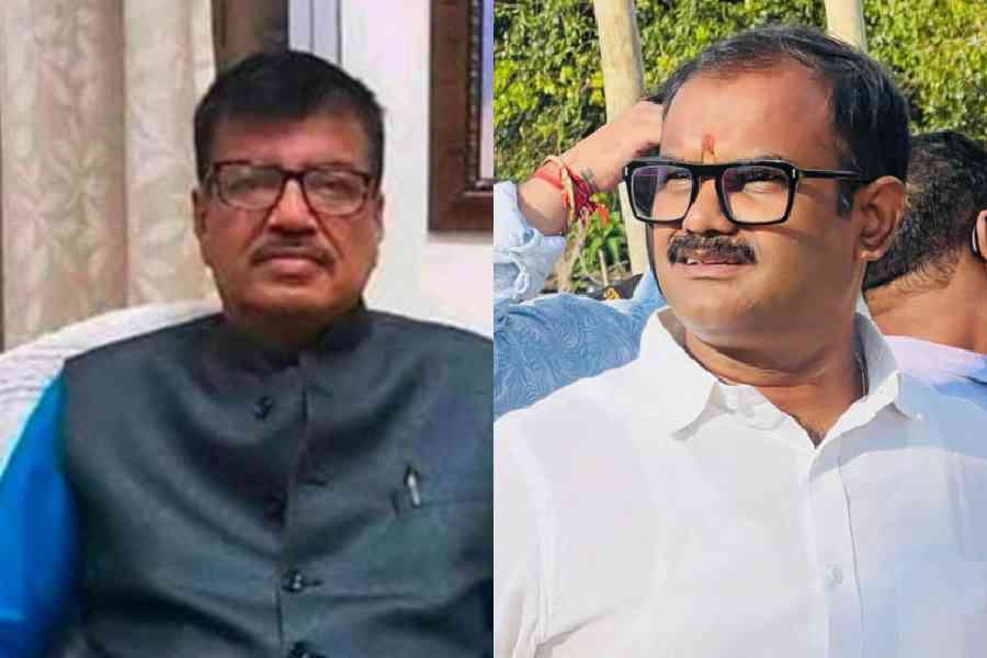 Rabindranath Ghosh, Abhijit De Bhowmik