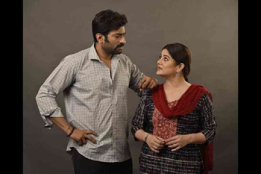 Jeetu Kamal and Srabanti 