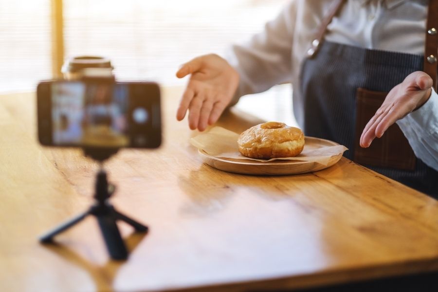 Seasoned food content creators say trust depends on transparency