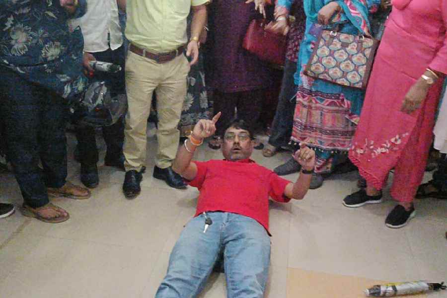 BLOs demonstrate at the Dinabandhu Manchain Siliguri on Saturday.  