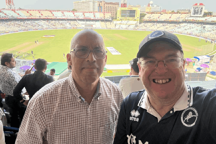 Andrew Fleming(Right) with Miquel Diaz husband of Kathy Giles-Diaz, Consul General at the US Consulate General in Kolkata