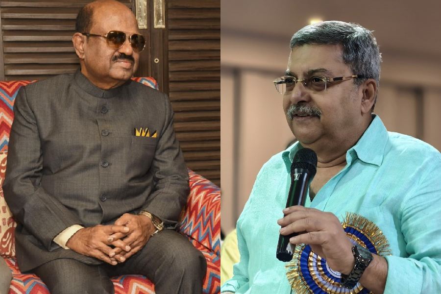 C. V. Ananda Bose (left) TMC MP Kalyan Banerjee