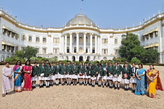 Students from classes VIII to XI embarked on an enriching visit to Raj Bhavan, exploring its historical corridors and connecting with India’s legacy. The celebration beautifully blended fun with learning, creating an overwhelming experience for all.