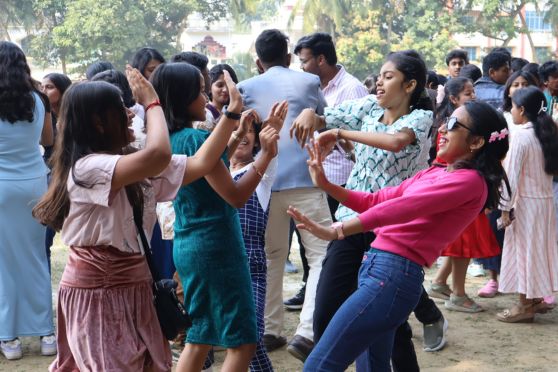 The Lucky Dip became a major attraction, while the music stall turned the school field into a joyful dance floor. Teachers worked tirelessly to create a magical atmosphere, resulting in a day that captured childhood’s carefree charm.