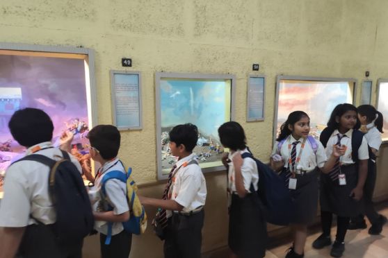 Younger students visited the Alipore Zoo, while middle school children explored the Nehru Museum and Alipore Jail Museum. Senior students gained insights into culture and heritage at the Indian Museum. Delicious food packets distributed to all added cheer to a day filled with learning and joy.