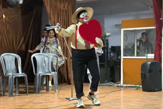 The highlight was a touching play titled “Chalk and Dreams”, where teachers portrayed students and revisited classroom memories before transitioning into a poignant reunion in adulthood. Musical performances, energetic dances, and comic reels added fun and excitement, making the celebration unforgettable.