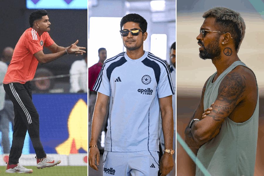 Shreyas Iyer (left), Shubman Gill (centre), Hardik Pandya (right)