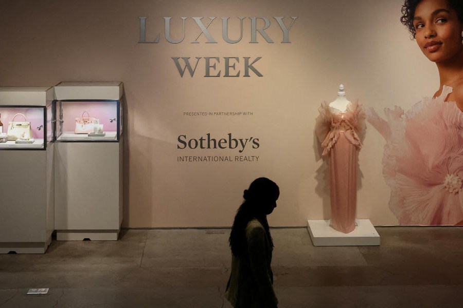 Representational image