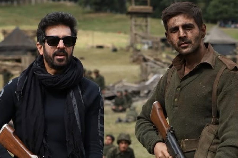 Kabir Khan and Kartik Aaryan on the set of \'Chandu Champion\'