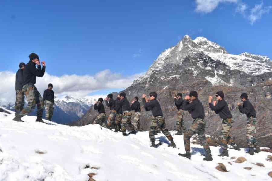 Indian army personnel at the army martial arts routine (AMAR) training conducted by the Trishakti Corps in the upper reaches of Sikkim. Picture courtesy: Union ministry of defence