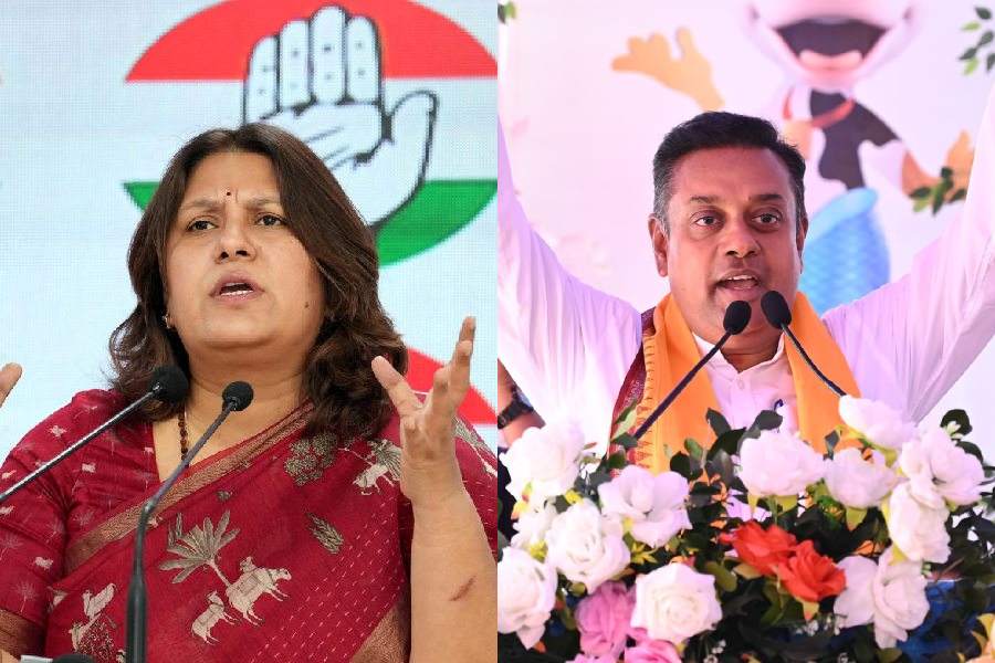 Supriya Shrinate (left), Sambit Patra