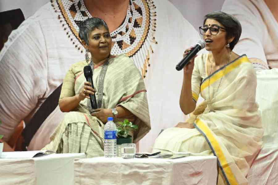 Mental health professional Ratnaboli Ray and consultant psychologist Anuttama Banerjee at the programme at Rotary Sadan on November 7. Picture by Bishwarup Dutta 