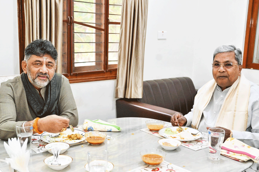 Karnataka Chief Minister Siddaramaiah with Deputy CM D K Shivakumar during a breakfast meeting amid the ongoing leadership issue in the state, at the former's residence 'Kaveri', in Bengaluru, Saturday, Nov. 29, 2025.