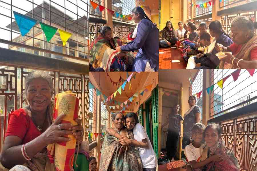 Grandparents’ Day at the Tollygunge Ramdhanu Social Welfare Society