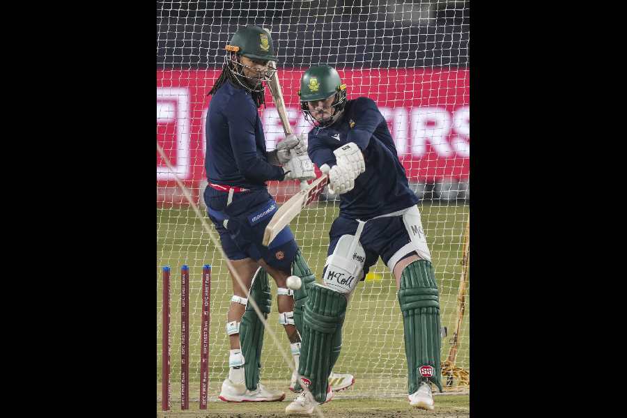 Tony de Zorzi and (right) Matthew Breetzke during South Africa’s training session on Saturday.