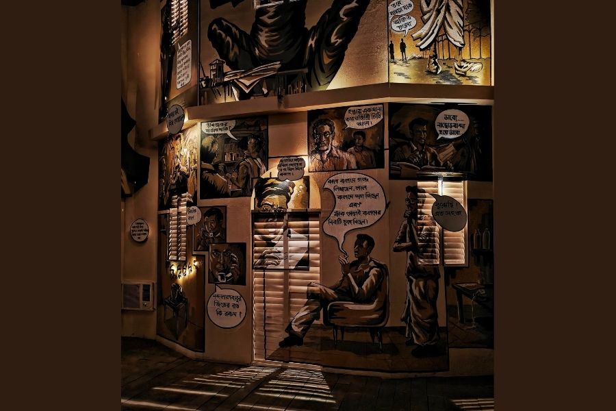 The symbolism lies in discovery — each corner revealing a secret, each detail pointing to truth — transforming the pandal into an interactive experience that merges art, literature and performance