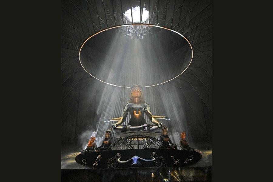 Dum Dum Park Bharat Chakra presents “Tanmatra: Aura,” where shifting light, colour and form attempt to capture the unseen energy that surrounds every being, turning the pandal into a glowing meditation on presence and essence