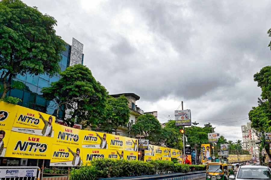 Dark clouds over Rashbehari Avenue around 4pm on Wednesday.