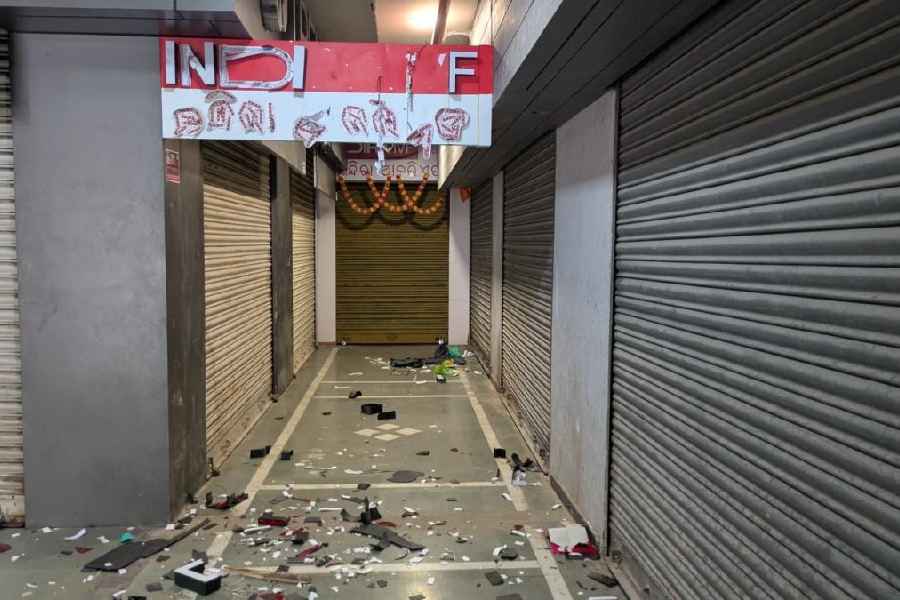 Hooligans ransacked a mall in Cutatck on Sunday evening