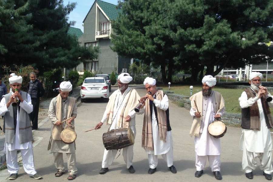 A Bhand Paether performance in Kashmir