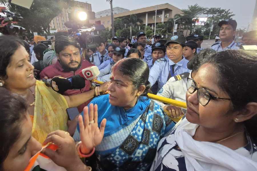 Chairperson of the Odisha State Commission for Women Sovana Mohanty (palm raised) at the IQ City Medical College and Hospital in Durgapur on Monday