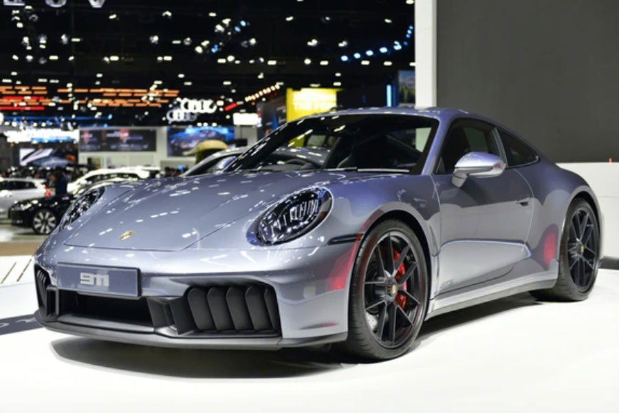 Two new Porsche 911 will roar on the streets of Kolkata soon