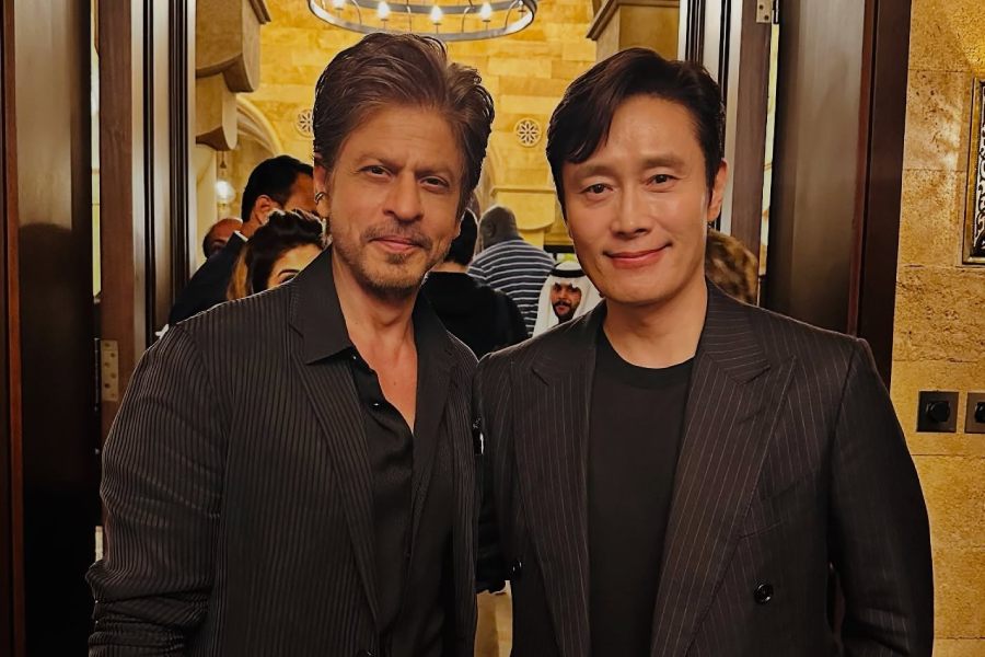 Shah Rukh Khan and Lee Byung-hun