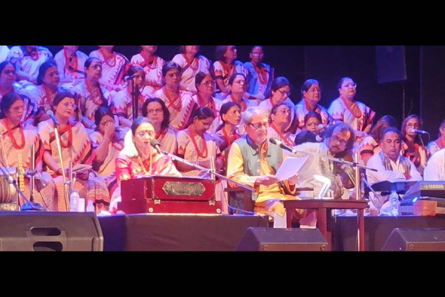 Nupurchanda Ghosh and Amol Palekar.