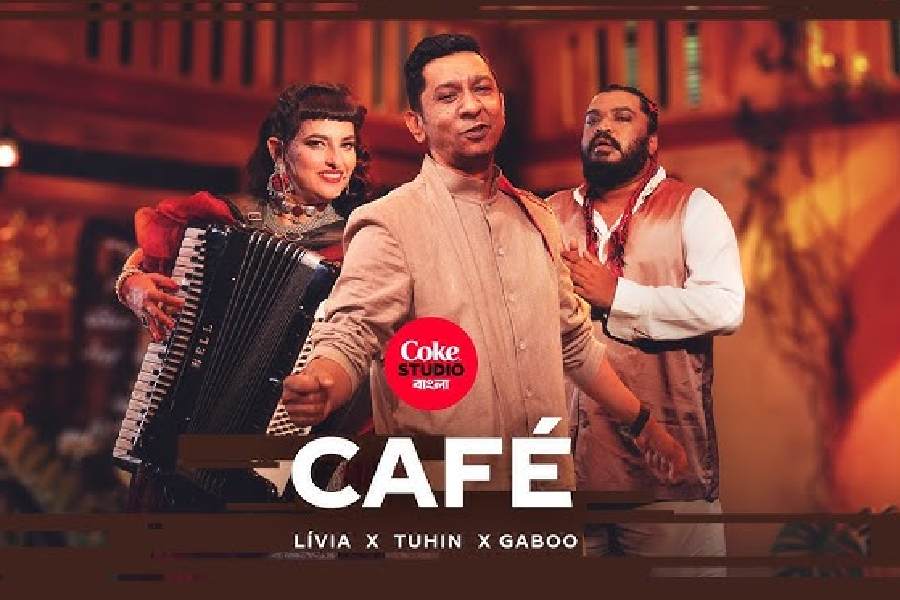A still from ‘Cafe’