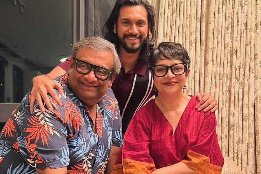 Ujaan (centre) with his parents Kaushik (left) and Churni Ganguly (right)