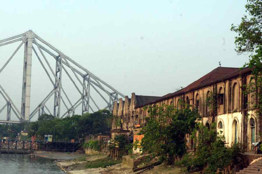 The Armenian Ghat, the site of the retail-and-office project, in 2009. Also seen is the Armenian warehouse, which got destroyed in a fire in 2017.
