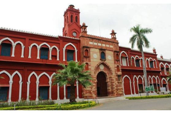 Rank 9- Aligarh Muslim University (AMU) held the 12th position in the NIRF Law rankings 2024 among Indian law institutions—a ranking that placed it as the second-best law college in Uttar Pradesh. AMU continued to climb the ladder, advancing to the 9th rank in the NIRF Law 2025 category, reflecting a notable improvement and growing recognition among central law institutions. This steady rise underscores AMU’s strengthening academic profile in legal education.