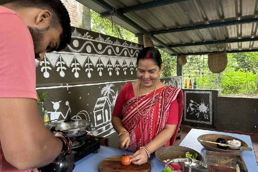 Oldays Kitchen, a food vlog by Usha Bishoyee.