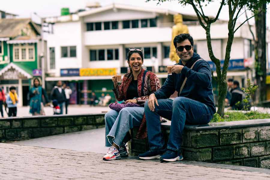 A moment from 'Joto Kando Kolkatatei'