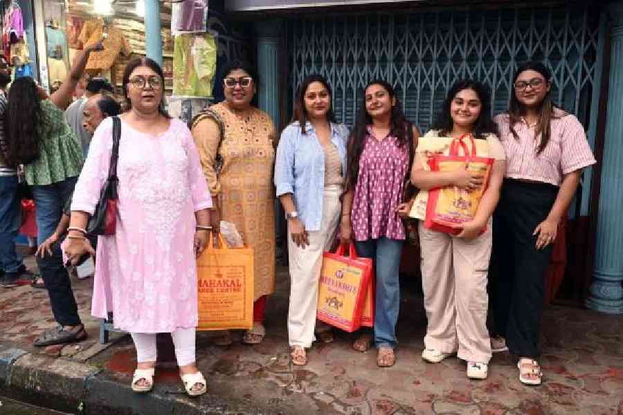 Basabdutta Ghosh (left) with family members at Gariahat