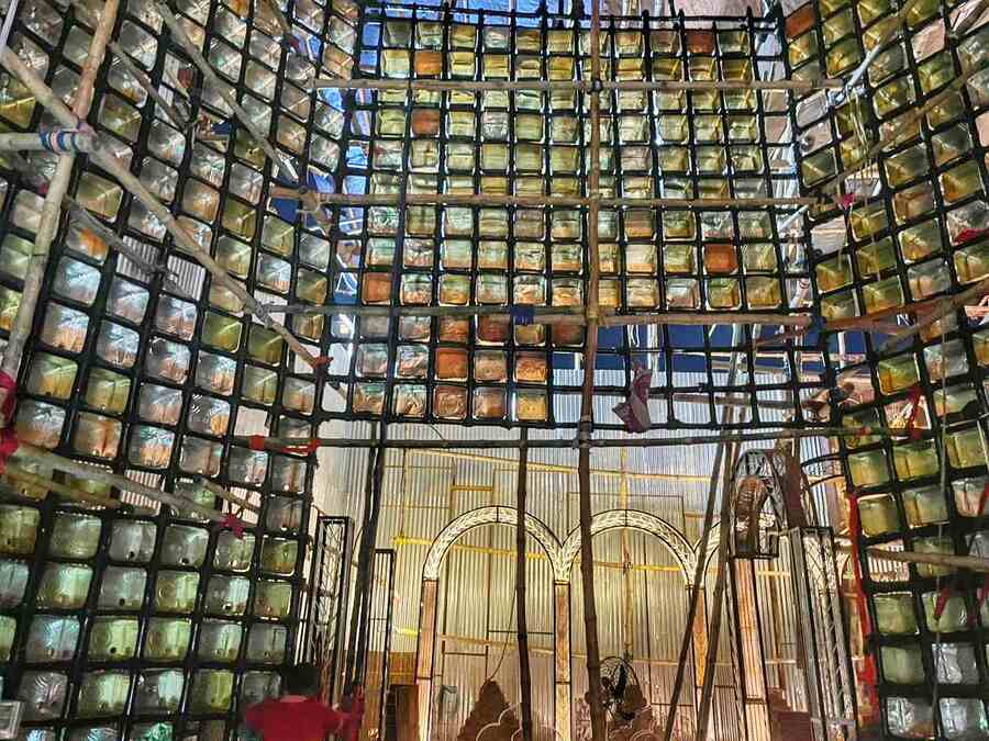 Beleghata Gandhimath Friend Circle, near Alo Chhaya Cinema, explores a historical theme — on Mahatma Gandhi — and calls it ‘The Headline’